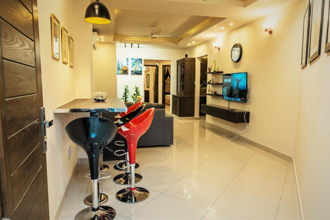 Two Bedroom Deluxe Apartment In Bahria Town ラーワルピンディー エクステリア 写真